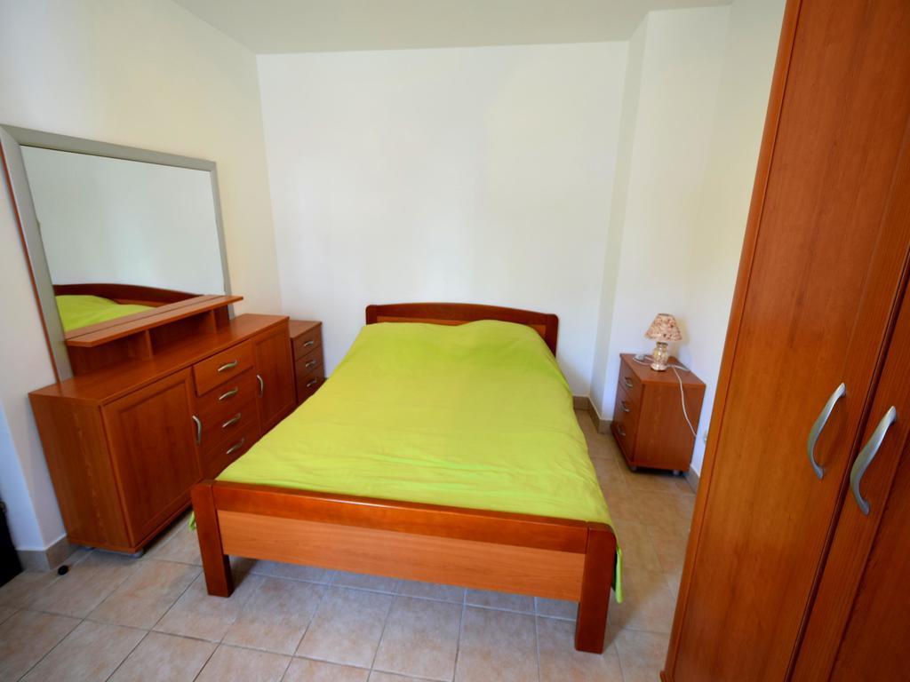 Apartment Oresic Malinska Esterno foto